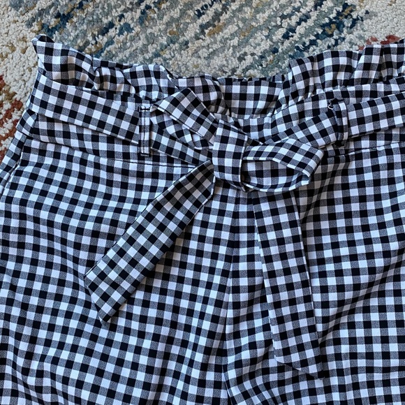 Zara high waisted gingham shorts - Picture 2 of 4